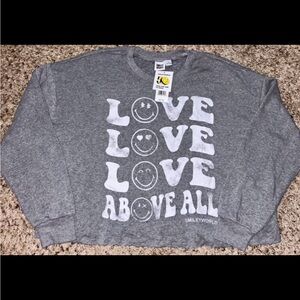 NWT L Women’s Sweater